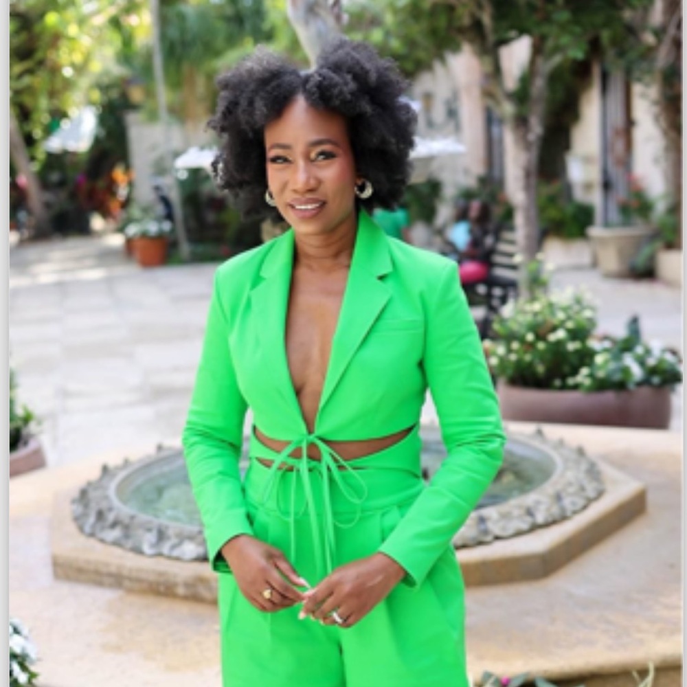 The Drop Green Cropped Blazer